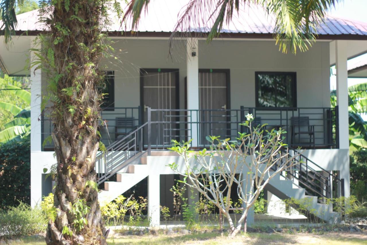 Palm Scenery Resort Takuapa Kültér fotó